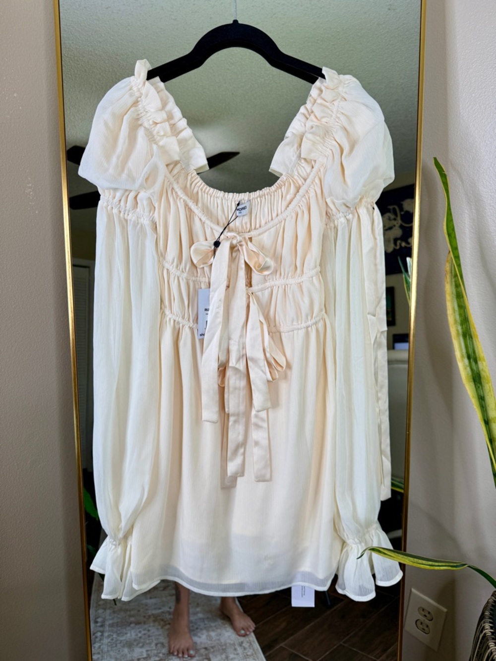 Rumored Macbeth Cream Mini Dress NWT - Picture 8 of 11